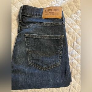 Signature by Levi Strauss Young Men's Blue Jeans 30x32